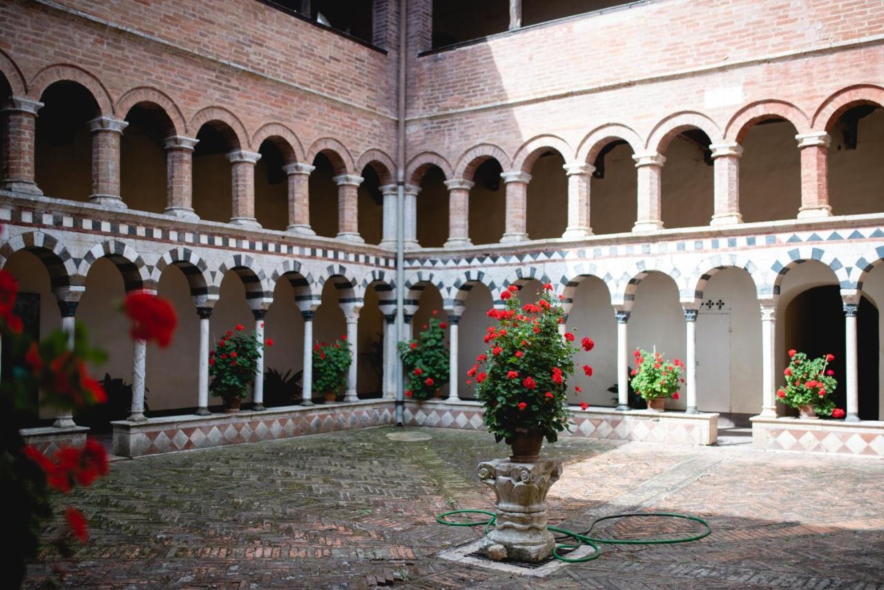 Bed and Breakfast Antico Borgo Di Torri Sovicille Exterior foto