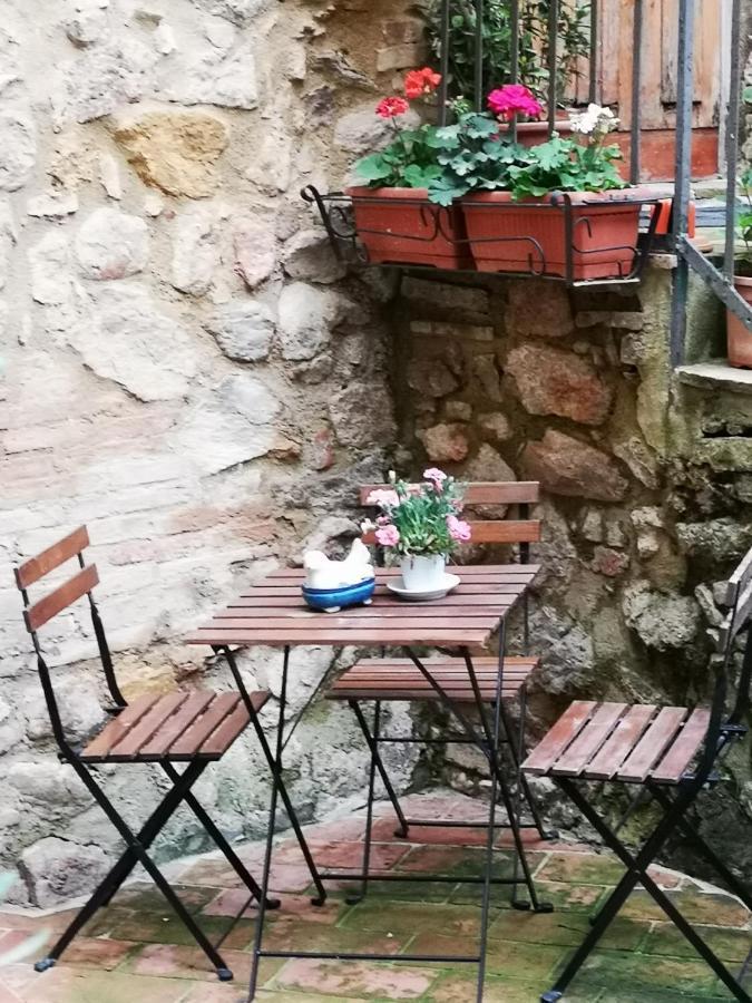 Bed and Breakfast Antico Borgo Di Torri Sovicille Exterior foto