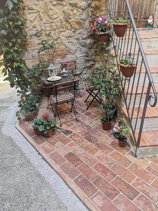 Bed and Breakfast Antico Borgo Di Torri Sovicille Exterior foto