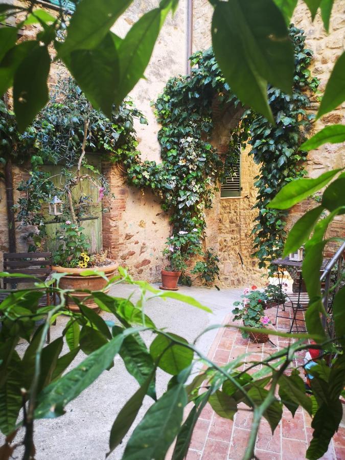 Bed and Breakfast Antico Borgo Di Torri Sovicille Exterior foto