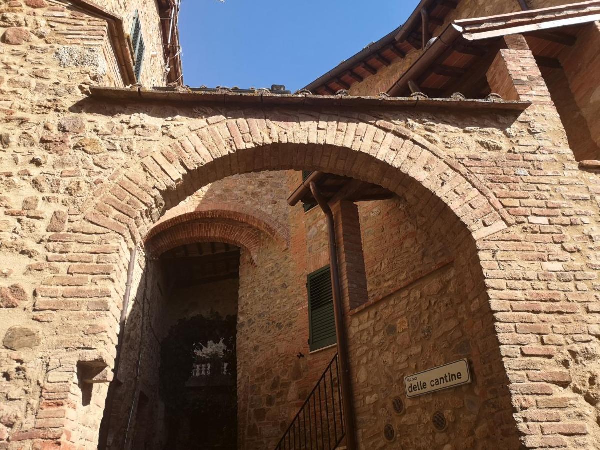 Bed and Breakfast Antico Borgo Di Torri Sovicille Exterior foto