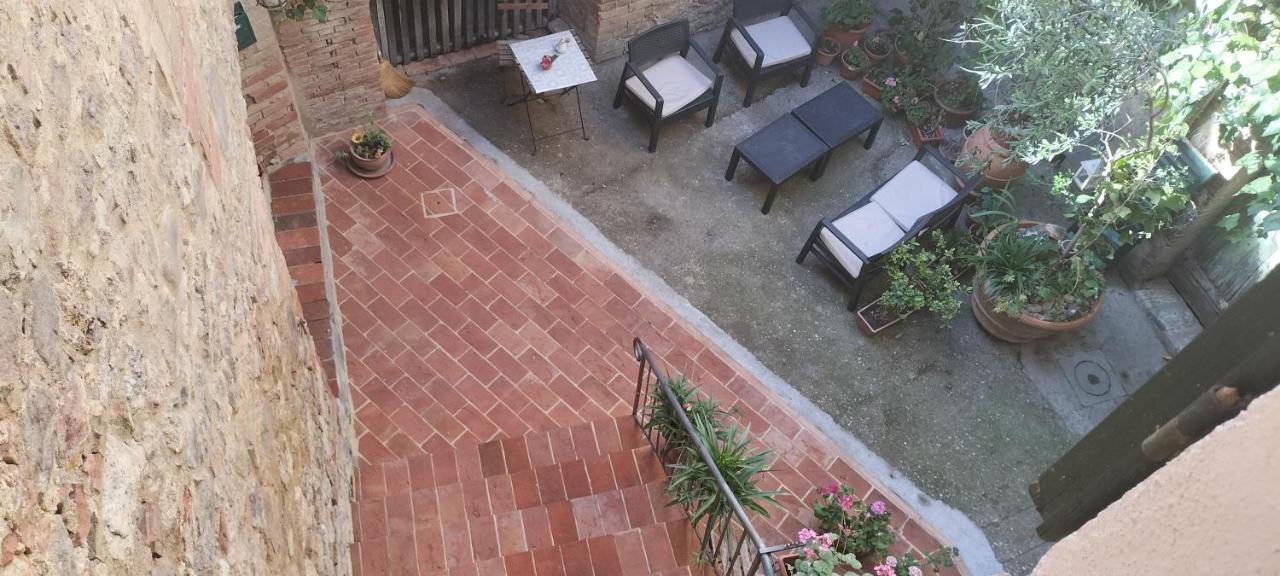 Bed and Breakfast Antico Borgo Di Torri Sovicille Exterior foto