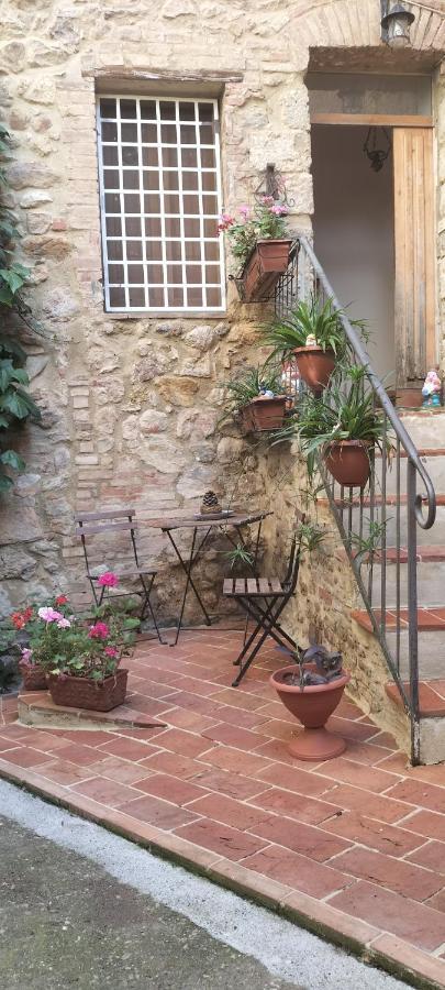 Bed and Breakfast Antico Borgo Di Torri Sovicille Exterior foto